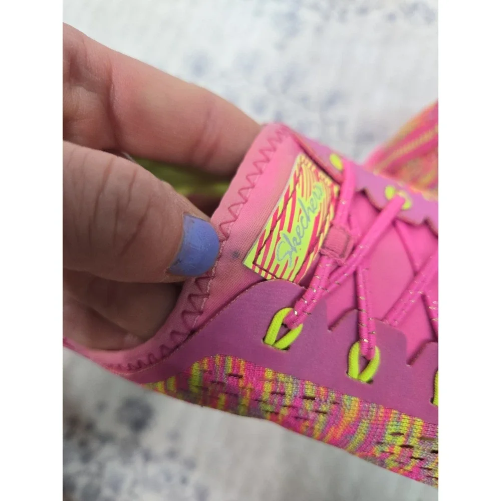 Skechers Women's 8.5 Stretch Fit Glider Sneaker Hot Pink Green 22722 No Tie Shoe